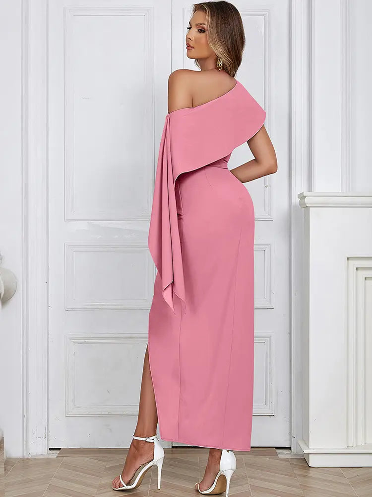Schickes asymmetrisches schulterfreies langes Kleid