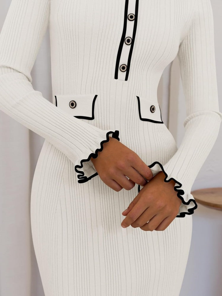 Gestricktes Langarmkleid mit Kragen