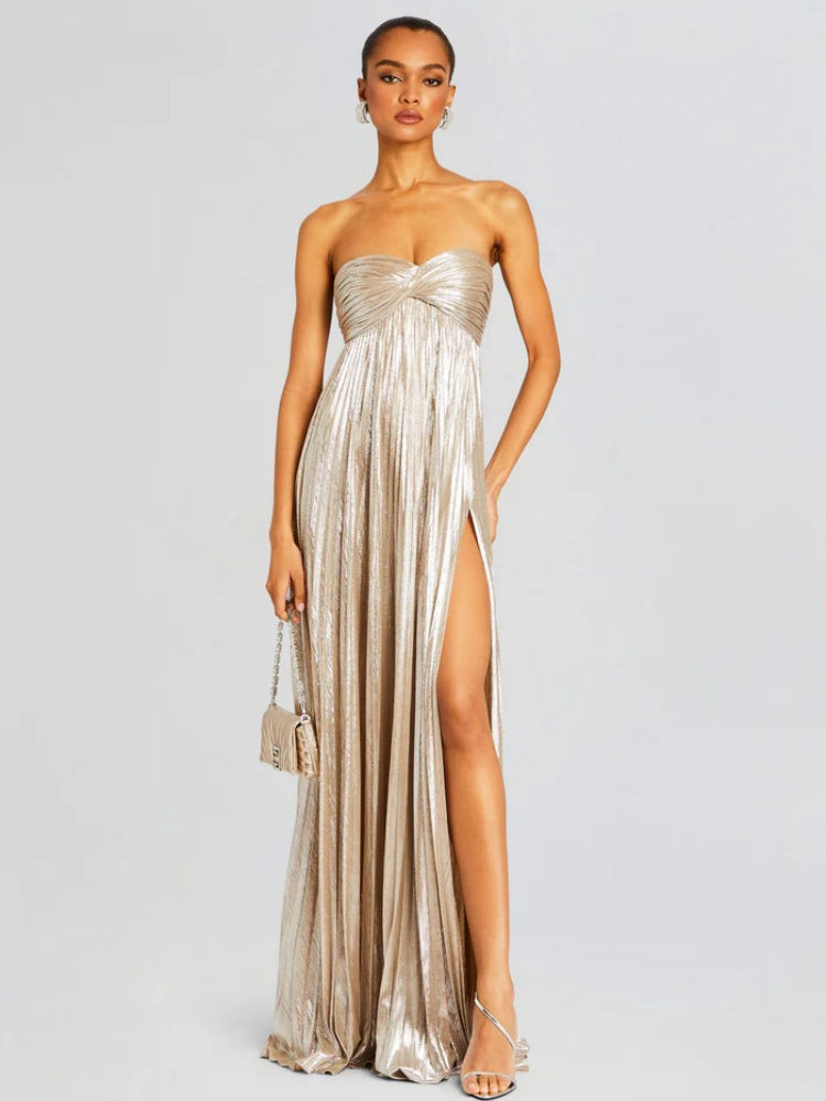 Raffiniertes, geknotetes Abendkleid mit Schlitz