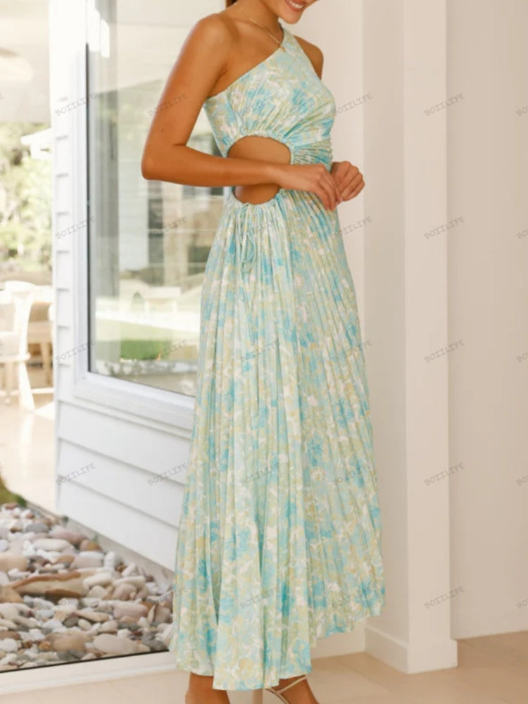 Plissiertes, schulterfreies Blumenkleid mit Cut-Out an der Taille