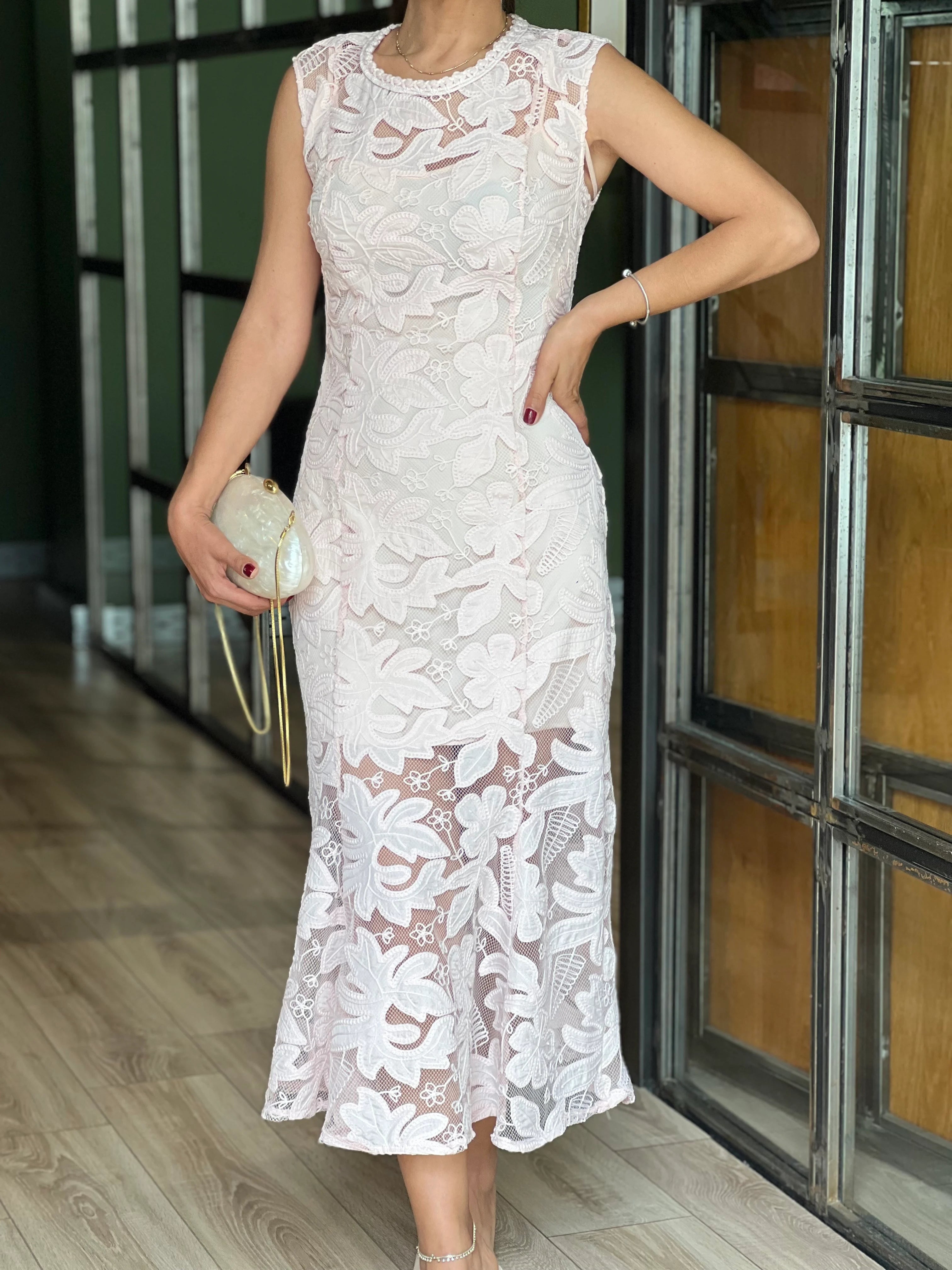 Floral Lace Bow-Back Fishtail Dress