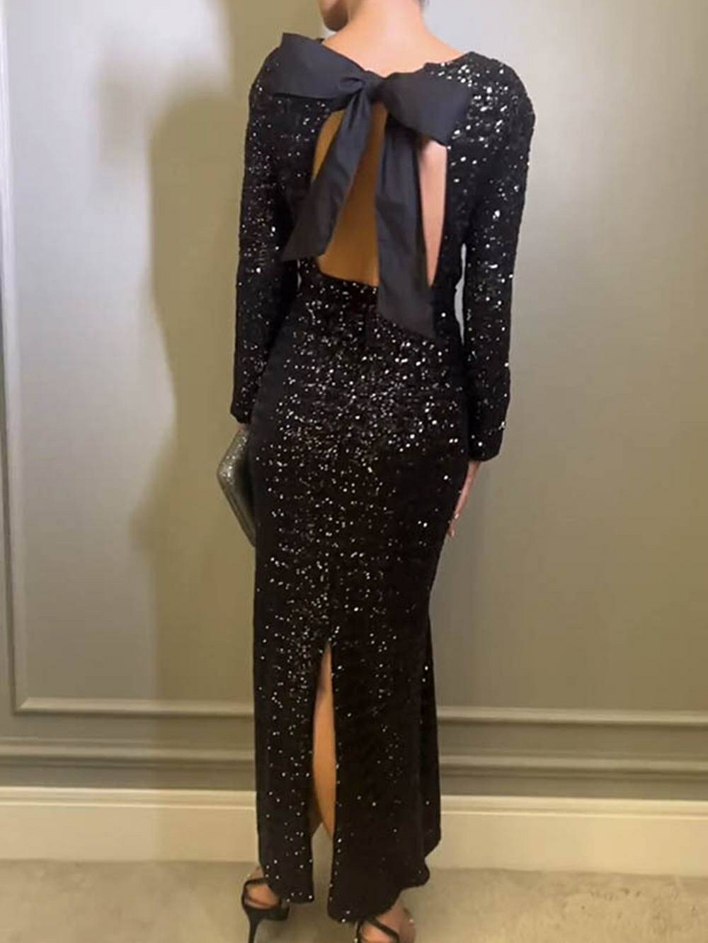 Pailletten-Maxikleid mit Schleife und Rückenausschnitt