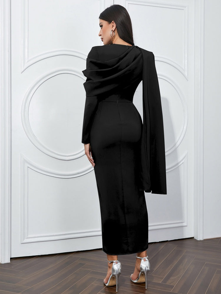 Asymmetrisches, langärmeliges Kleid mit Gürtel