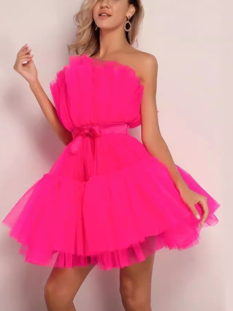 Kleid aus Tüll mit Netz-Schleife