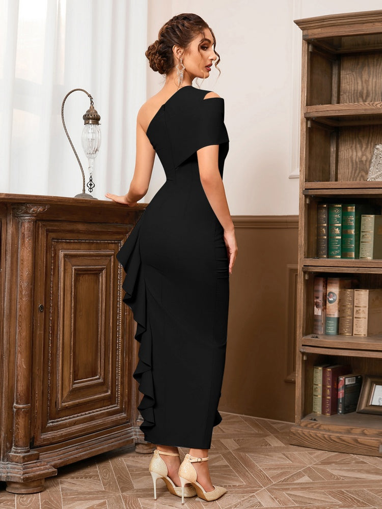 Sexy, stylisches One-Shoulder-Kleid