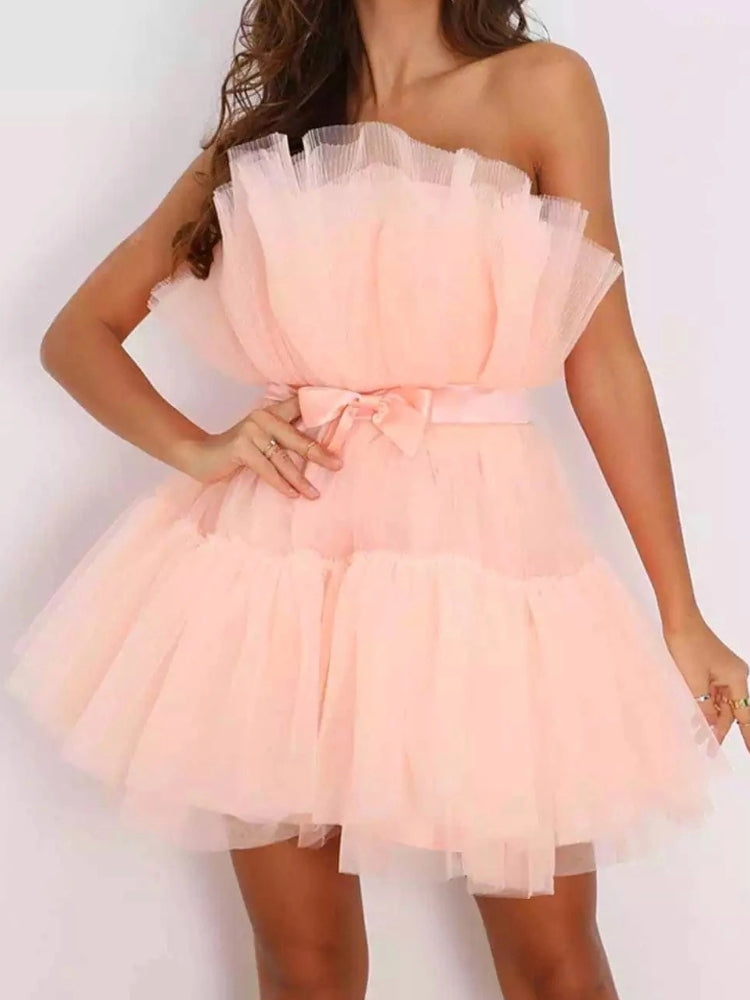Kleid aus Tüll mit Netz-Schleife