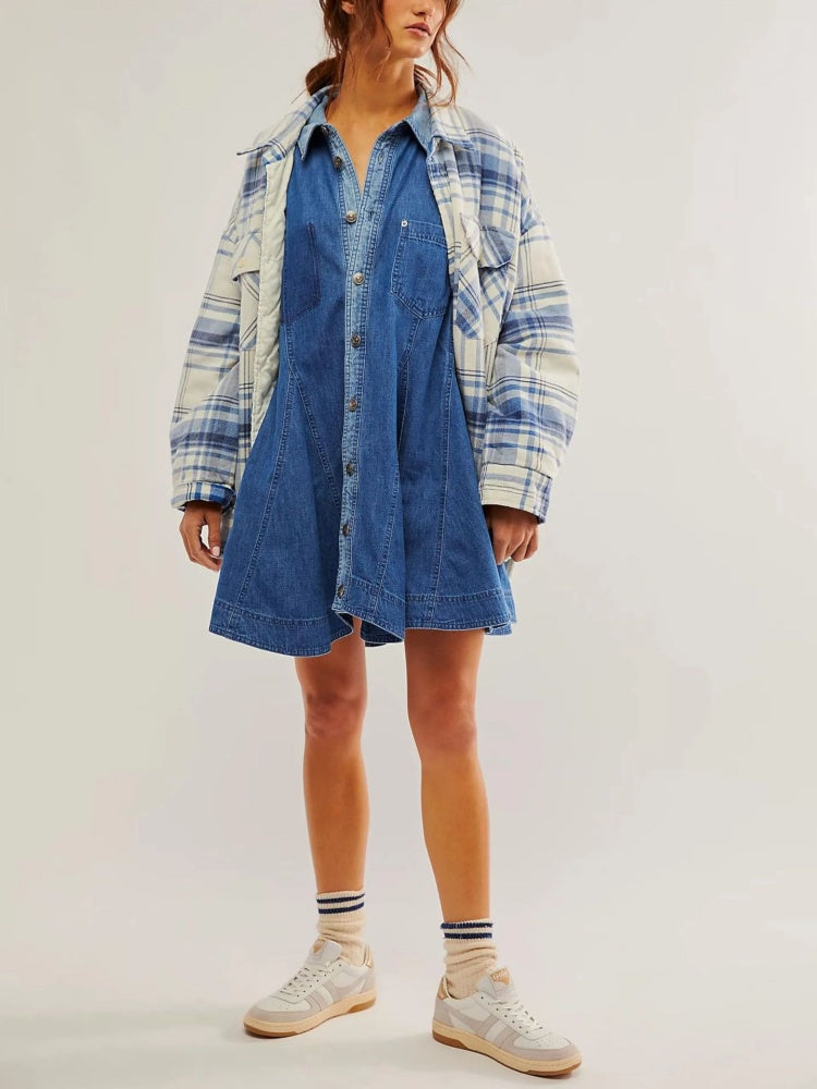 Jeanskleid mit Knopfdetails
