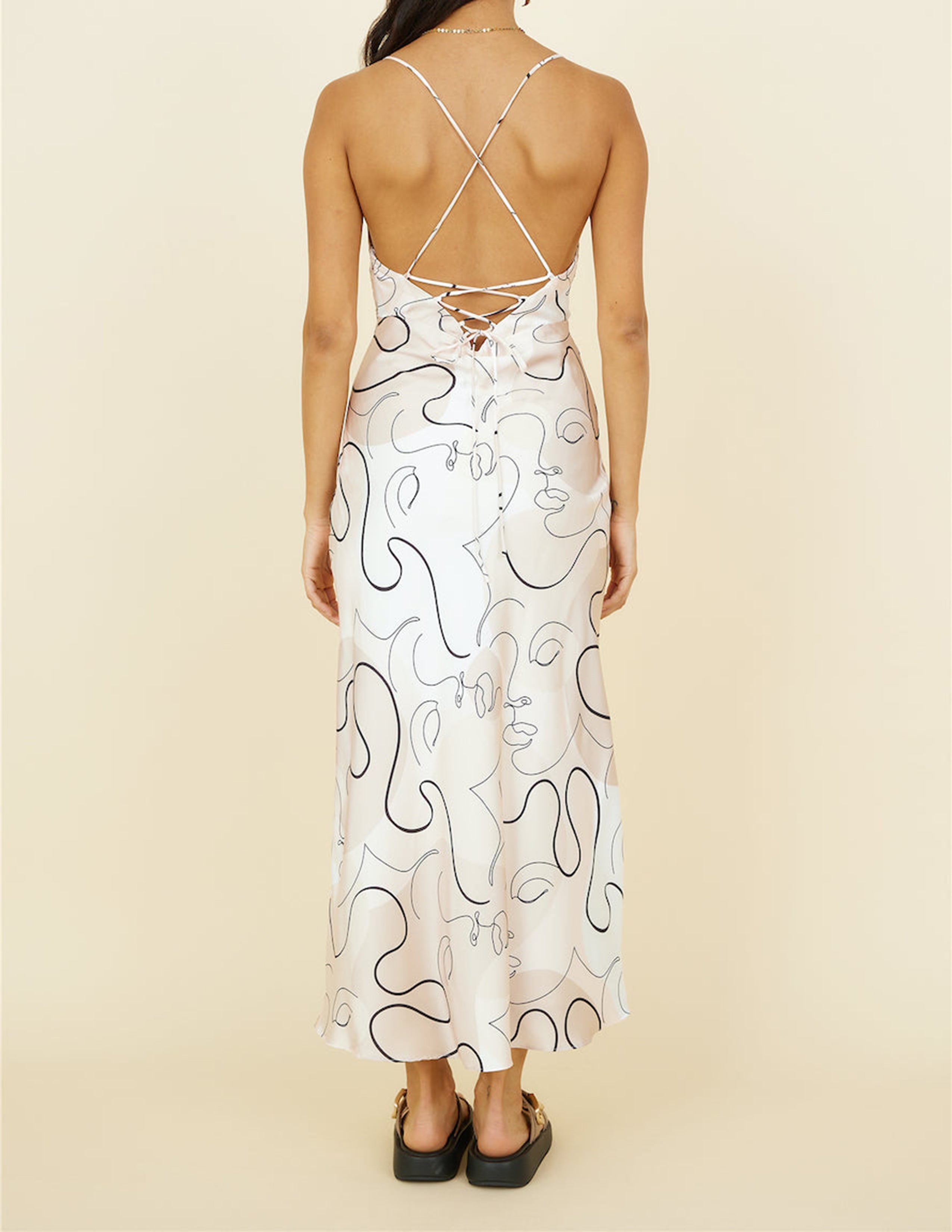 Maxikleid „Under Control“ Beige