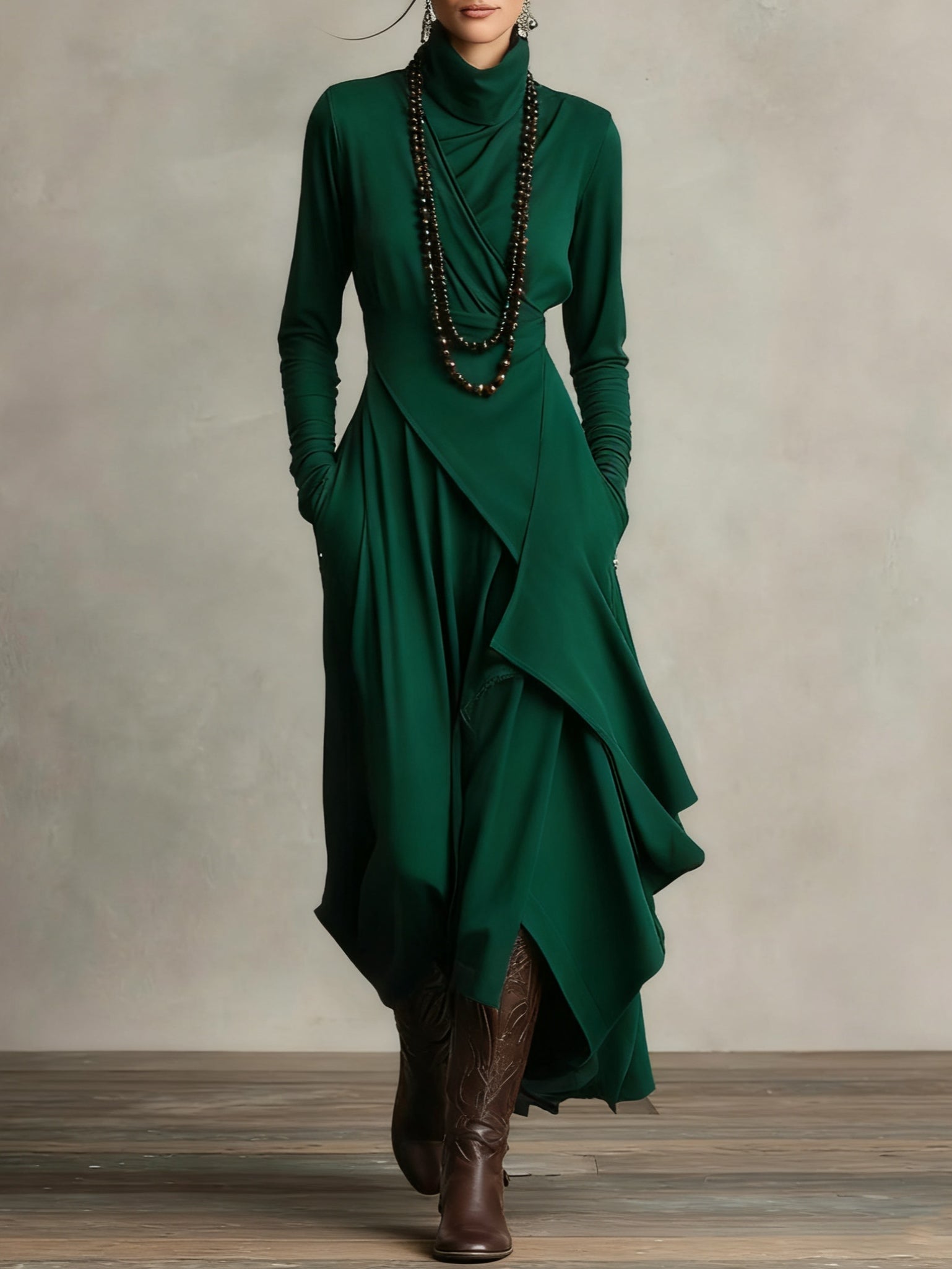Lila hochgeschlossenes, asymmetrisches Plissee-Maxikleid