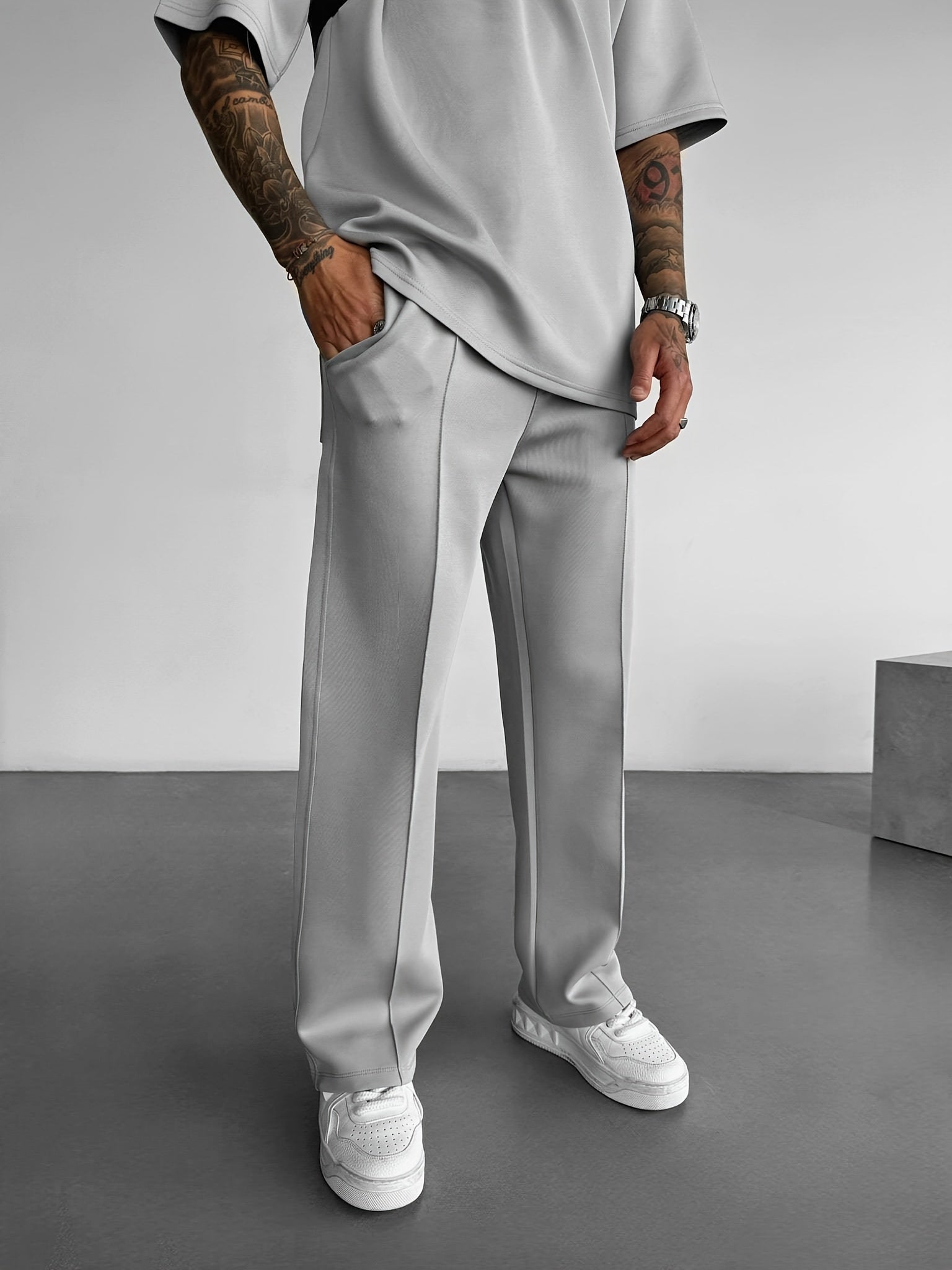 Ellison Pleated Trouser