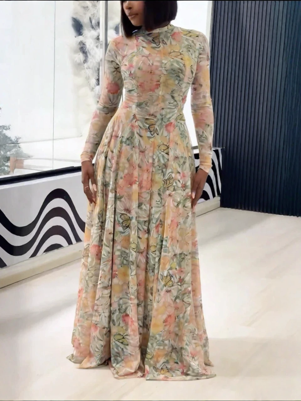 Verve Floral-Schmetterlingsblüten Maxikleid